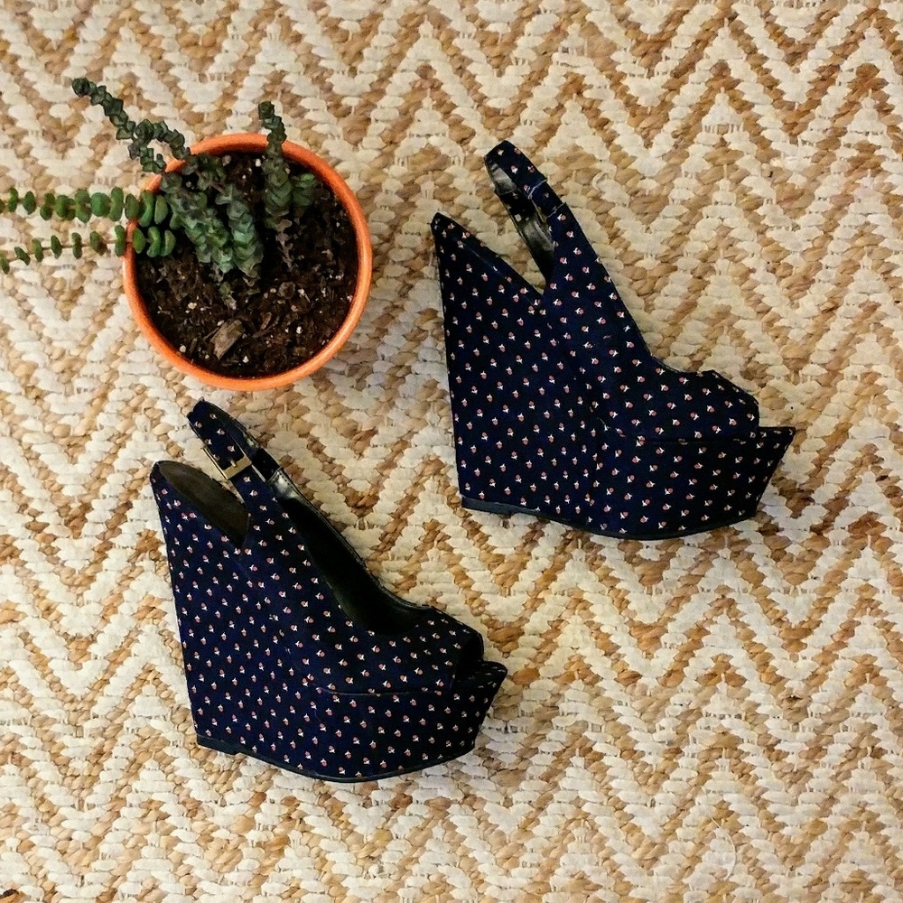 Forever 21 wedges